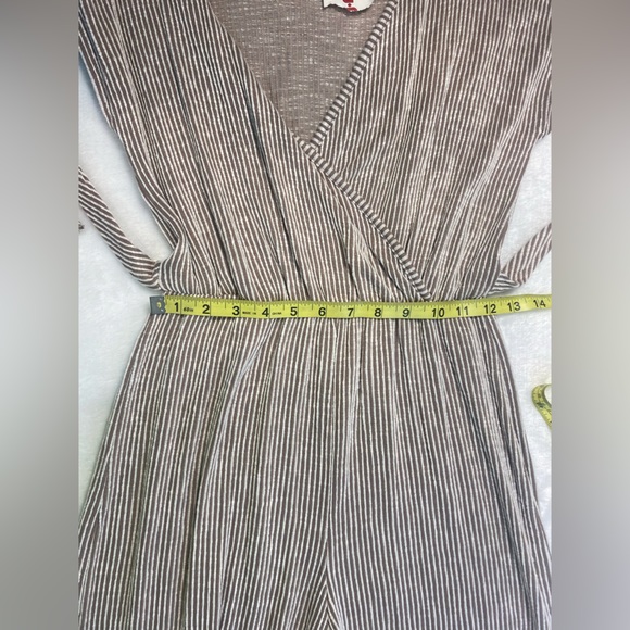 Caution to the Wind size M pinstriped romper NWT - Picture 7 of 10